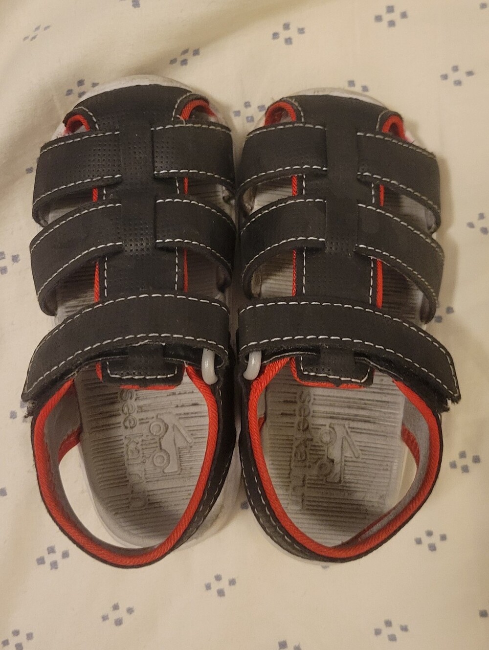 See kai run sandals cyrus flexirun
